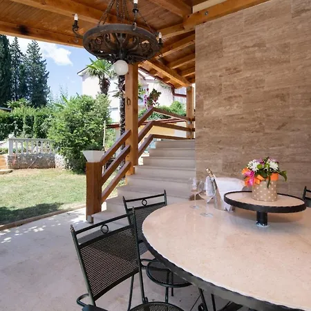 In With Balcony, Air Conditioning, Wifi, Washing Machine 5025-3 Apartment